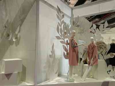 服裝(zhuāng)面料展會搭建,朗安(ān)女裝(zhuāng)展台搭建